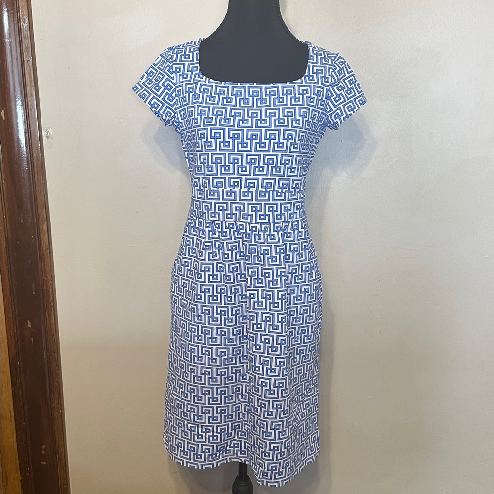 J. McLaughlin Blue and White Patterned Top